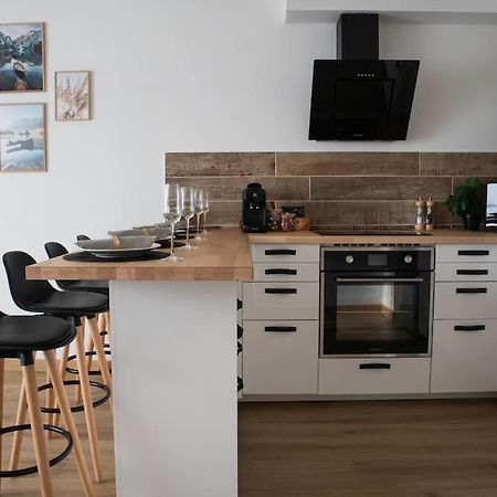 Luxury Apartment «Le Jurassien», Gex-Geneve Cessy エクステリア 写真