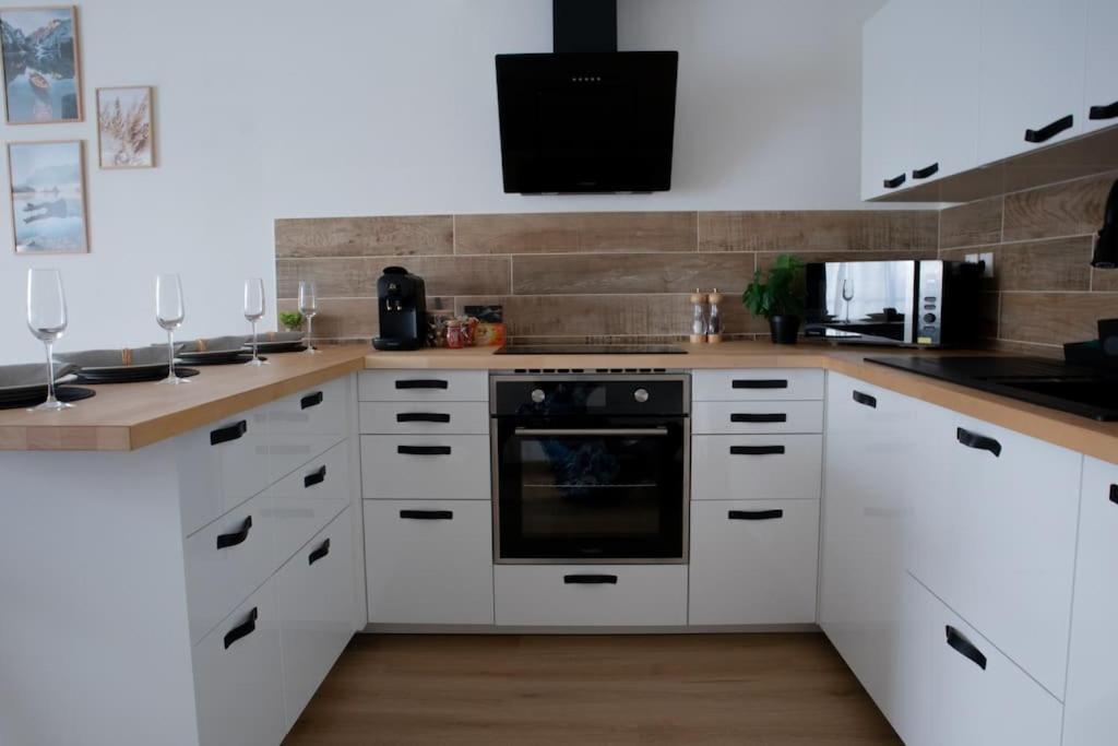 Luxury Apartment «Le Jurassien», Gex-Geneve Cessy エクステリア 写真