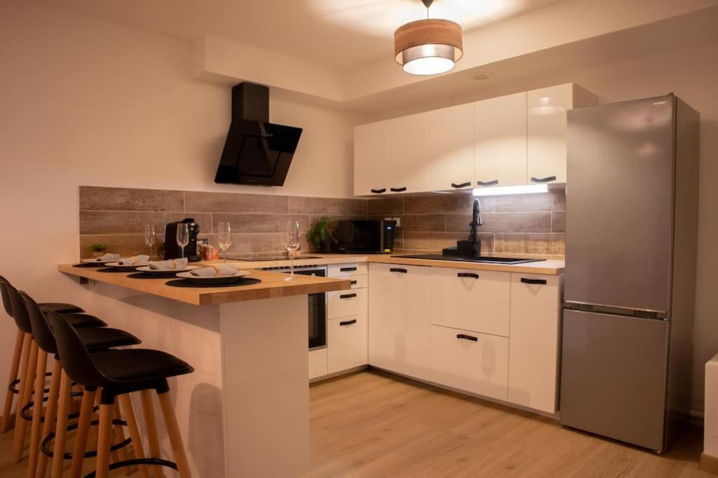 Luxury Apartment «Le Jurassien», Gex-Geneve Cessy エクステリア 写真