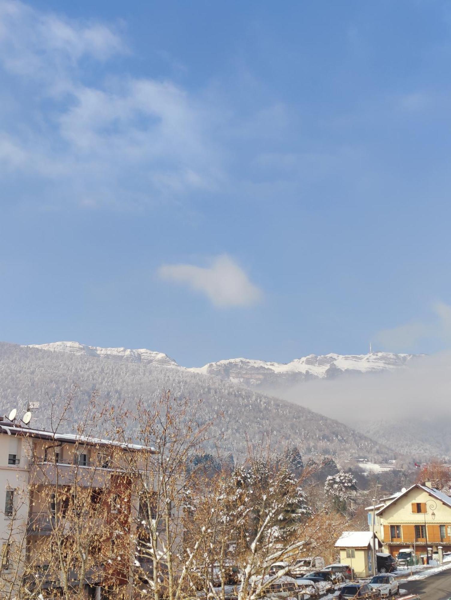 Luxury Apartment «Le Jurassien», Gex-Geneve Cessy エクステリア 写真