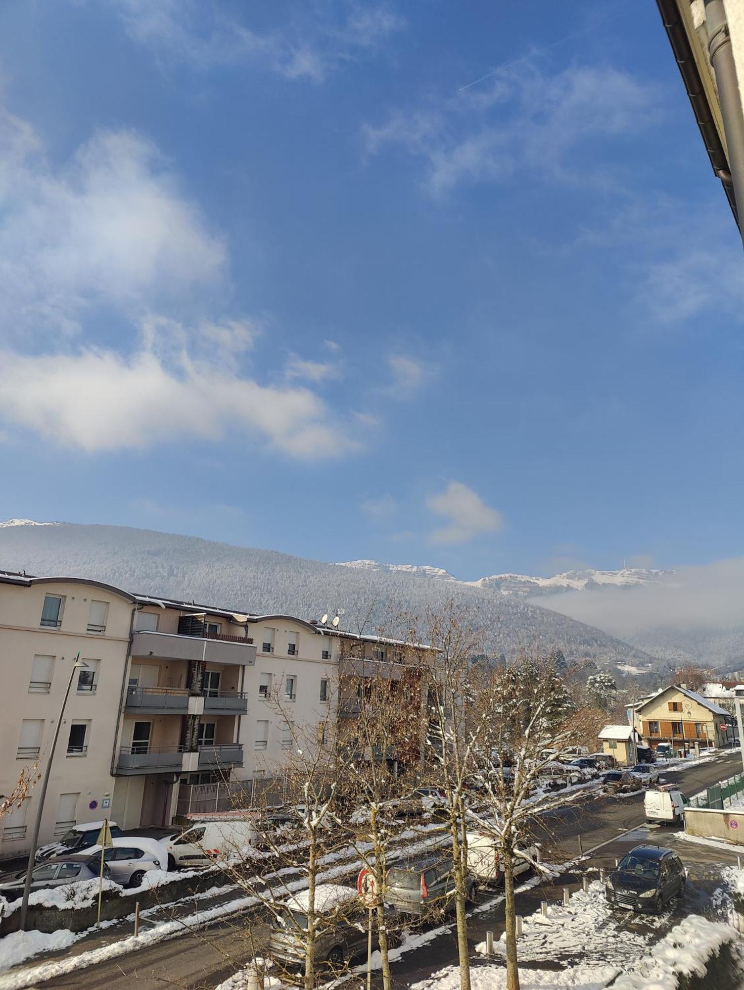 Luxury Apartment «Le Jurassien», Gex-Geneve Cessy エクステリア 写真